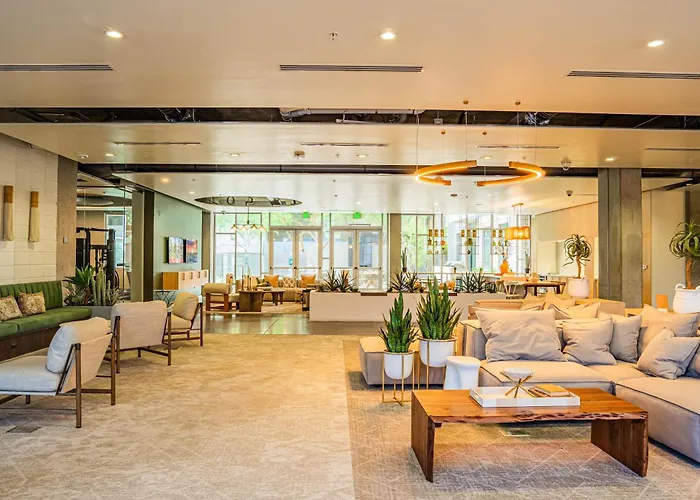 Unique 1bd -central Downtown - Gym, Pool, Parking
