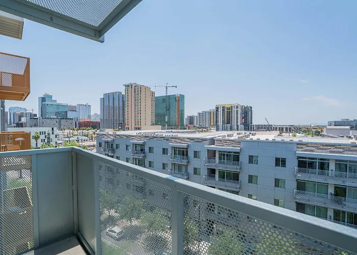 Unique 1bd -central Downtown - Gym, Pool, Parking Appartement
