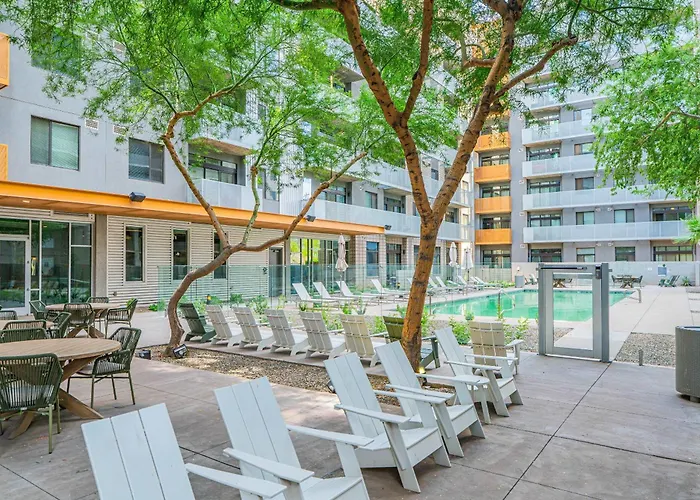 Unique 1bd -central Downtown - Gym, Pool, Parking