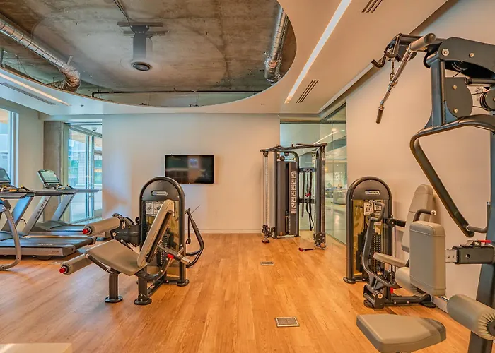 Unique 1bd -central Downtown - Gym, Pool, Parking Apartamento *
